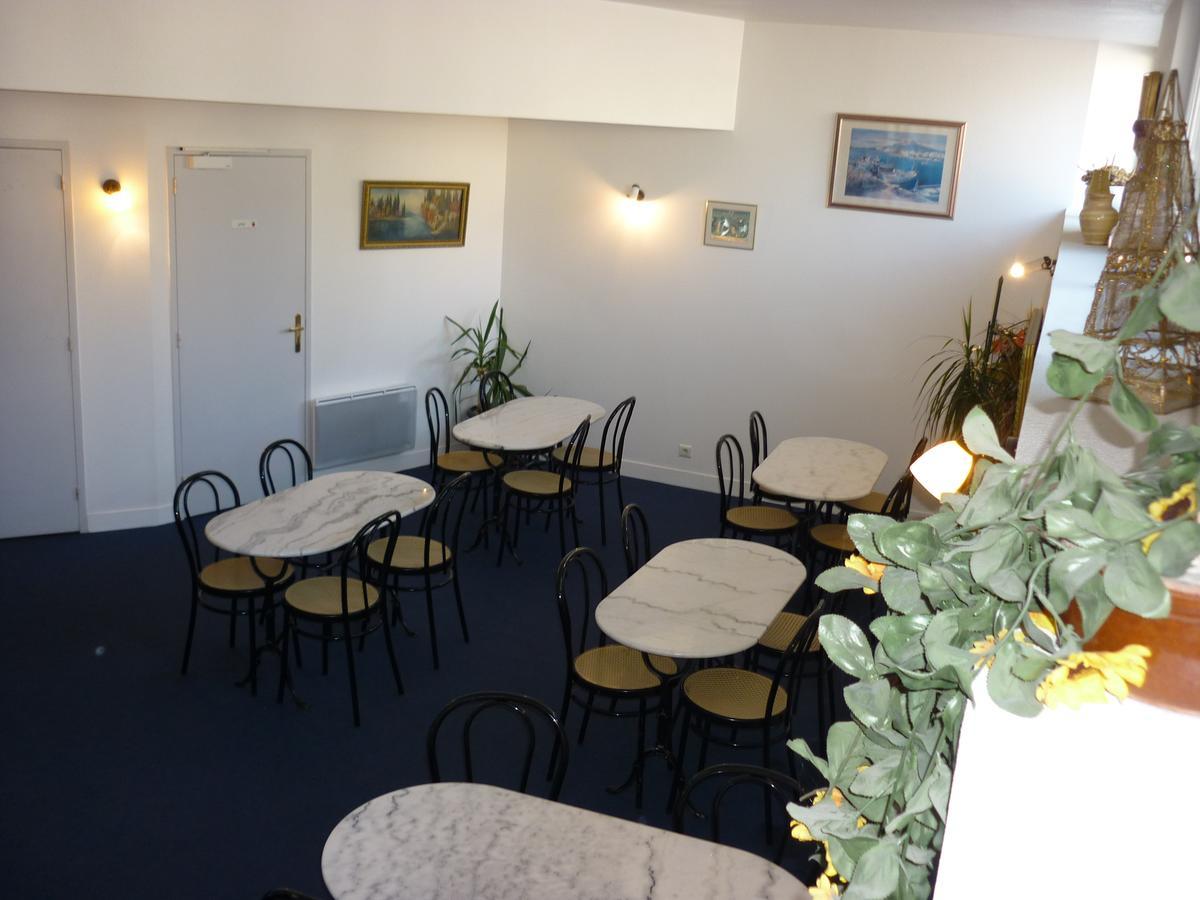 Hotel Neptune Montbard Exteriör bild